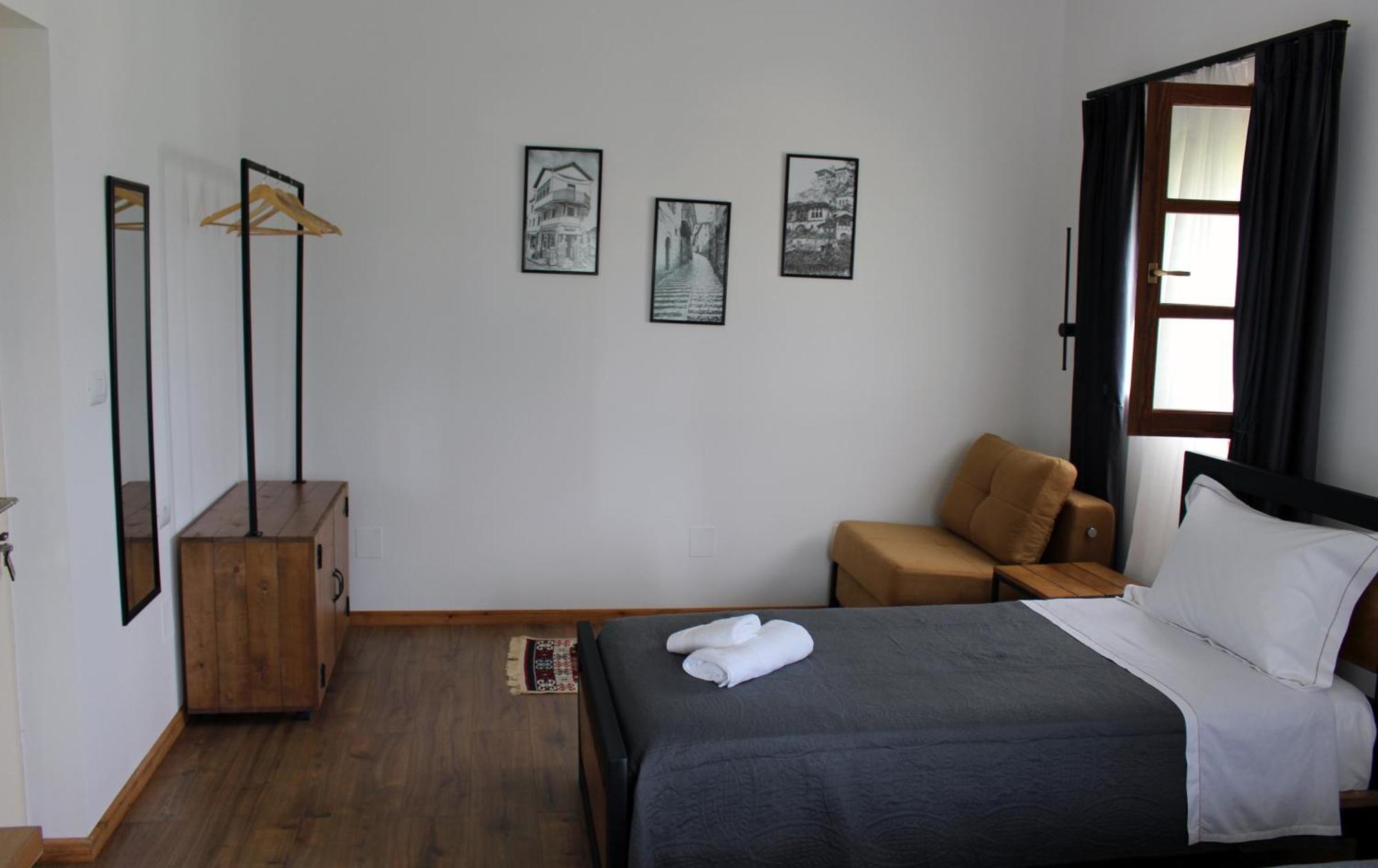 Guest House Amades Gjirokastër Eksteriør billede