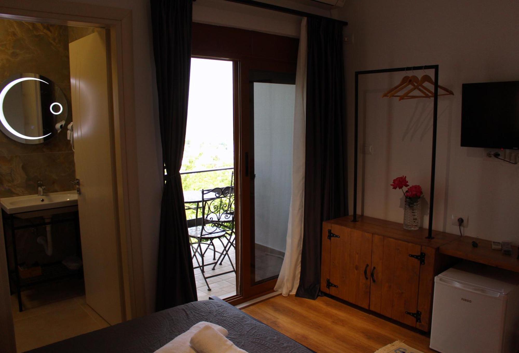 Guest House Amades Gjirokastër Eksteriør billede