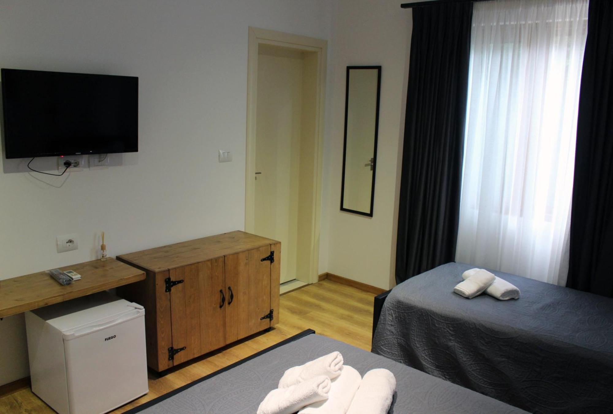 Guest House Amades Gjirokastër Eksteriør billede